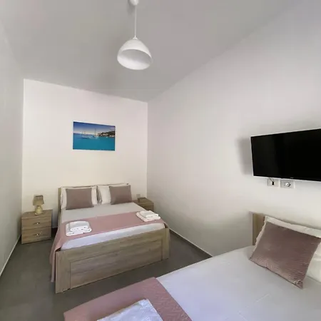 Sea View Summer 3* Ksamil