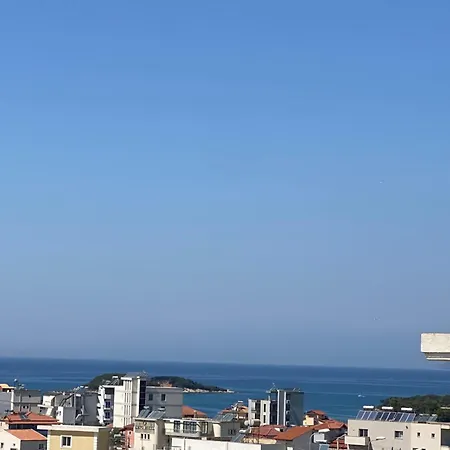 Sea View Summer בית הארחה 3*